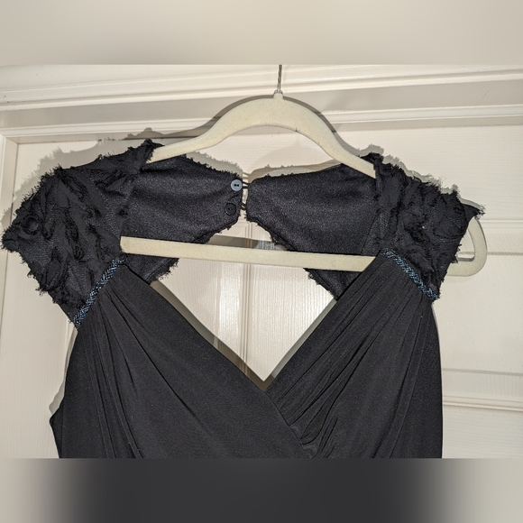 Black formal gown by Patra - Picture 3 of 4